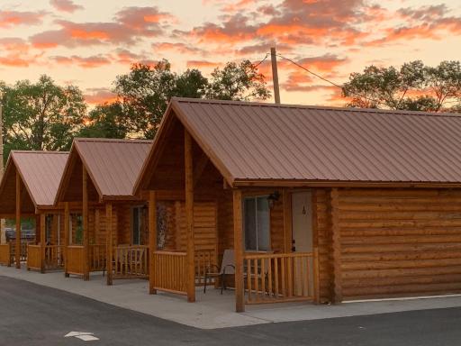 Countryside Cabins - Housity