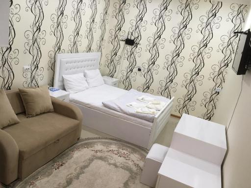 Hotel Triumph - Housity