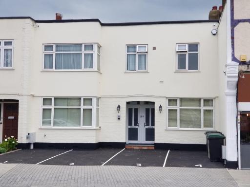 London Luxury Apartments 1min walk from Underground, with FREE PARKING FREE WIFI - Housity
