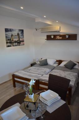 Apartman Dabrović - Housity