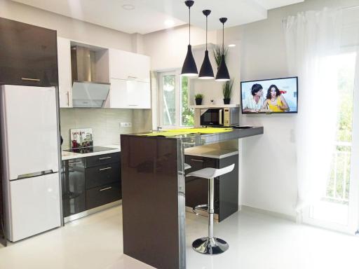 Luxury Apartment next to the sea beach - Housity