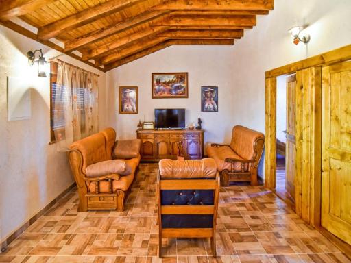 Haus-Anita-2-mit-Pool-fur-8-Personen - Housity