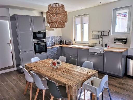 Maison de ville en plein cœur de Sanary 3 double chambres 105M2 - Housity