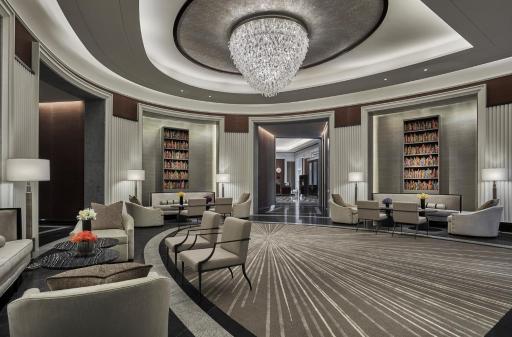 Four Seasons Hotel One Dalton Street, Boston - Housity