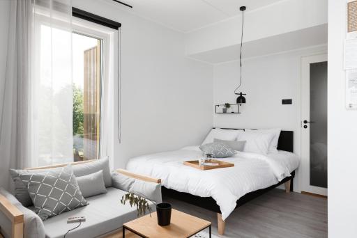 Bob W Telliskivi - Housity