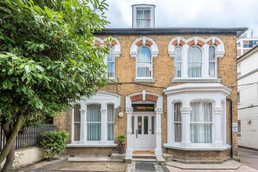 Queens Drive Hotel at Finsbury Park - Housity