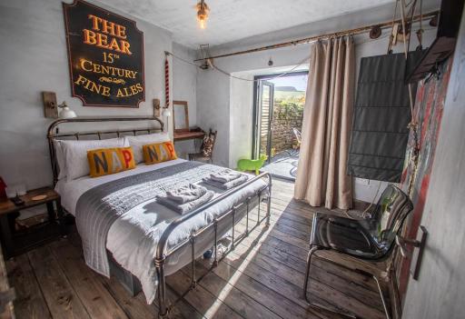 James' Place at Dowlais - Housity