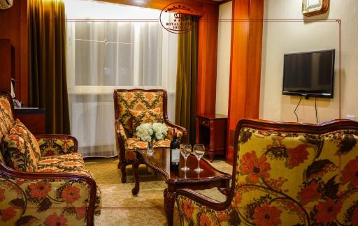 Royal House Hotel - Housity