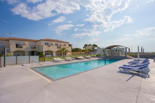 Hotel De La Pyramide - Housity