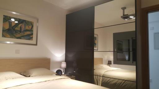 Kennedy Deluxe Suites - Housity