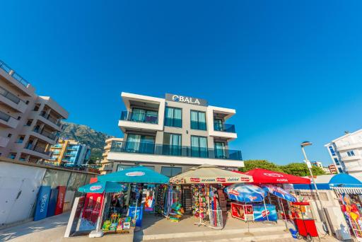 Hotel Obala - Housity
