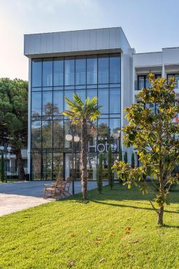 iHotel Sunny Beach - Housity