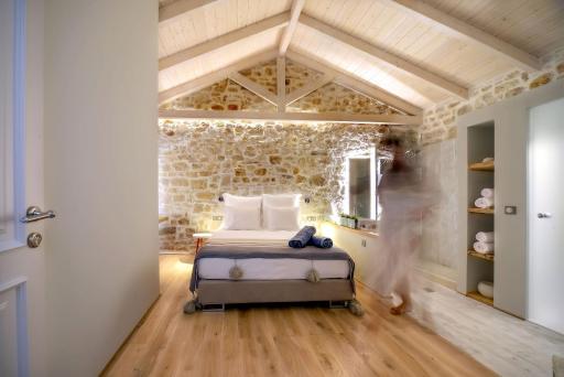 Paxos Fairytales Lovenest 1 - Housity