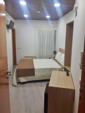 Fonte d' Amandos - Housity