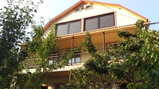 Resort Hotel BIJNISI - Housity