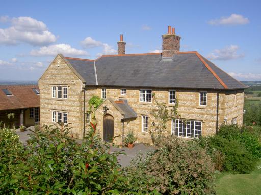 Whiteways Farmhouse - Housity
