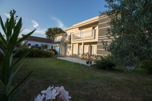 Apartments Luna - Housity