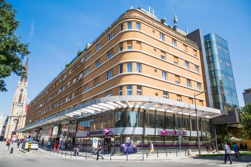 Hotel Putnik - Housity