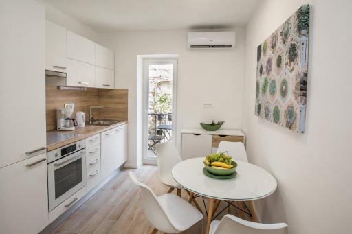 Apartment Dioclessima - Housity