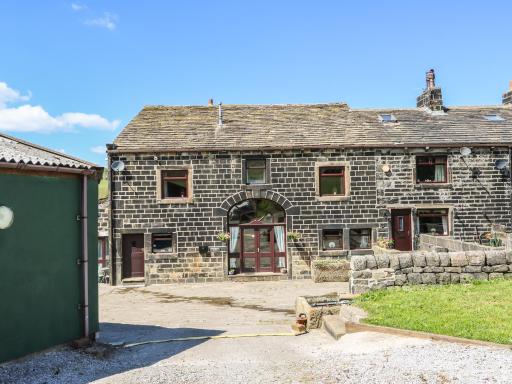 Shoebroad Barn - Housity