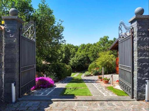 Le Male Terre Etna - 7 Guests - Housity