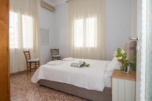 The Romantic Beach House - Housity