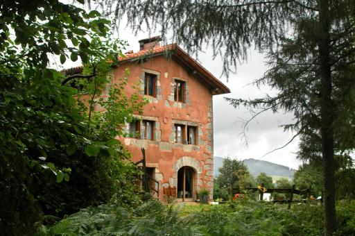 Casa Rural Ecológica Kaaño Etxea el Bosque y la Naturaleza Sentir - Housity