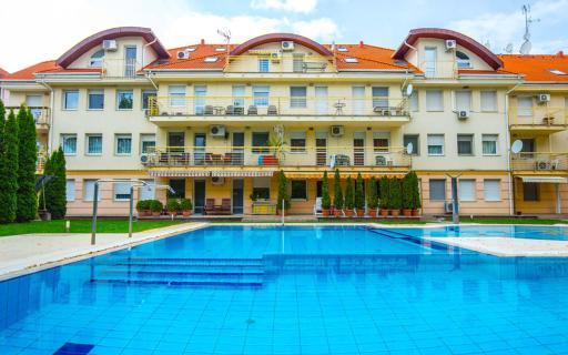 Kis-Gast Panoráma Apartman - Housity