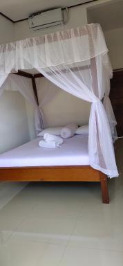 Warung Jemeluk & Home Stay - Housity