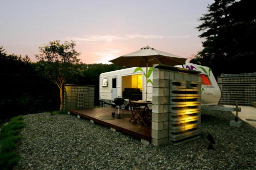 Tropical Dream Spa Caravan - Housity