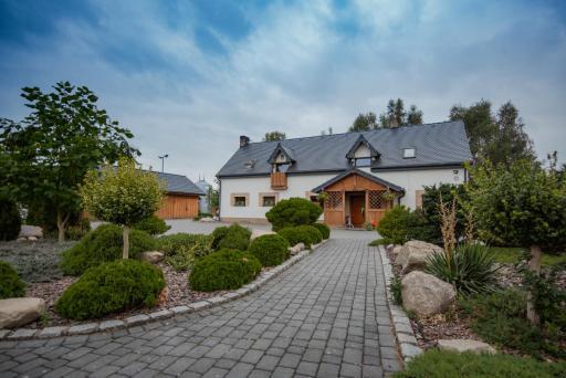 Tatarska Zagroda - Agroturystyka Dolina Baryczy Noclegi - Domek Jelonek - Housity