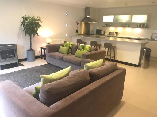 Aaron Glen Apartments - Housity