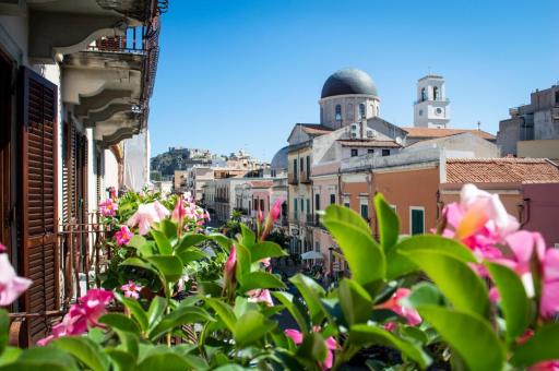 Golden House City Milazzo - Housity