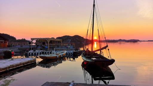 Kobbaneset HK - Tett på havet - Bekkjarvik - Housity