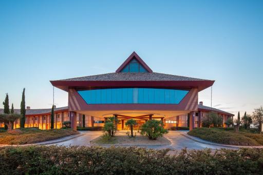 Exe Layos Golf - Housity