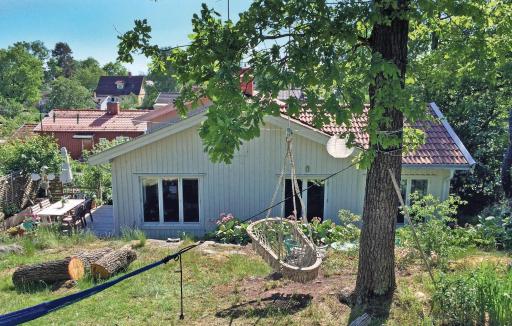 Awesome home in lvsj with 3 Bedrooms and WiFi - Housity
