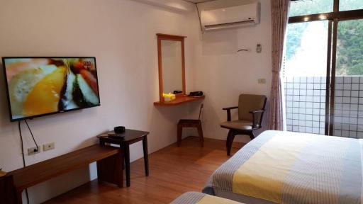 Zhiben Hot Spring Hsiao Hotel - Housity