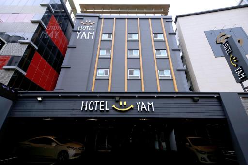 Hotel Yam - Housity