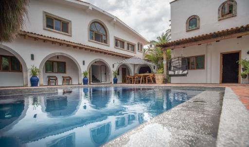 Villa San Juan Bed&Breakfast - Housity