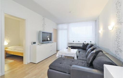 2 Bedroom Cozy Apartment In Goslar - Housity