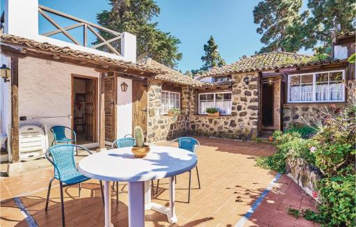 Casa Los Pinos - Housity
