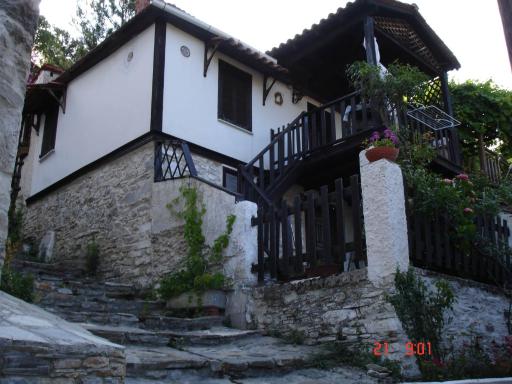 Forest house - magnificent sunset & mountain view - Housity