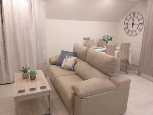 Apartamentos Vacacionales Joctis, Ático - Housity