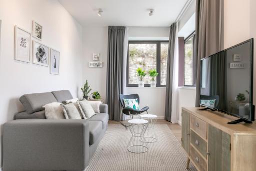 Riverside by Forever Rentals - Housity