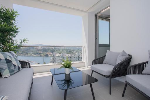 Liiiving in Porto - Luxury River View Apartments - Housity
