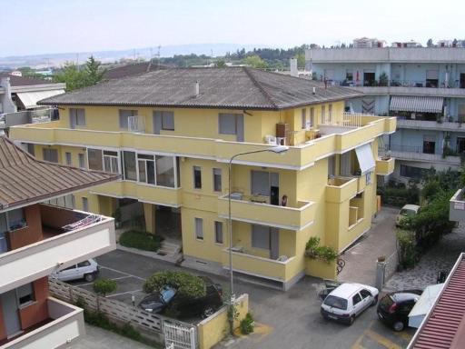 Casa Gialla - Housity