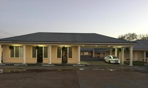 Stay Express Inn & Suites Demopolis - Housity