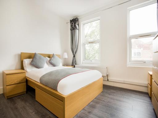 Broadway Inn - Housity