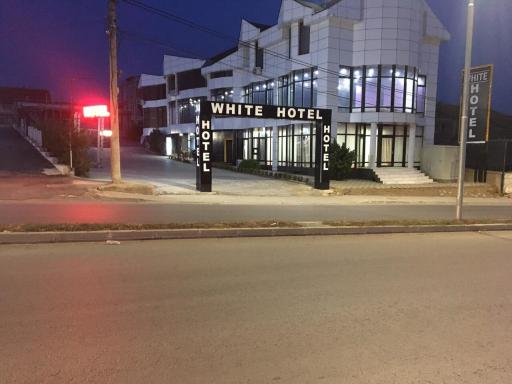 HotelWhite - Housity