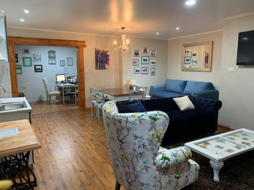 Hostel Chaman - Housity